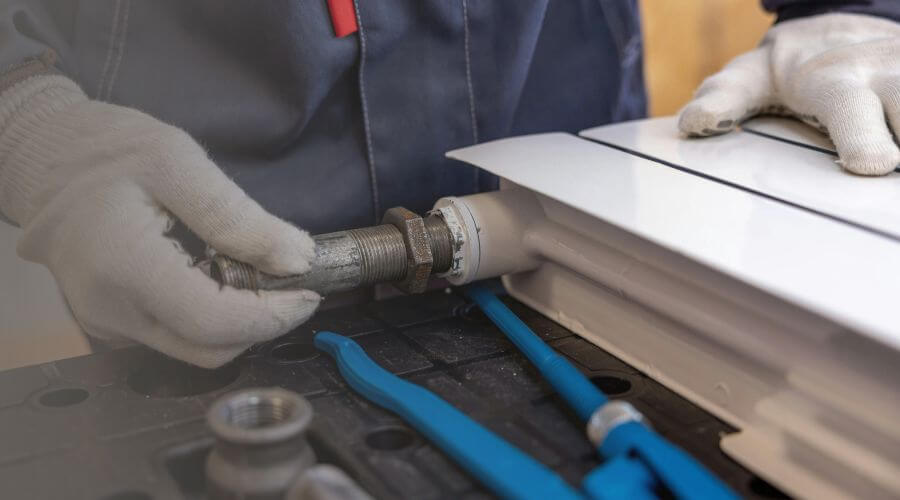 Expert burst pipe repair services in Muncie, IN